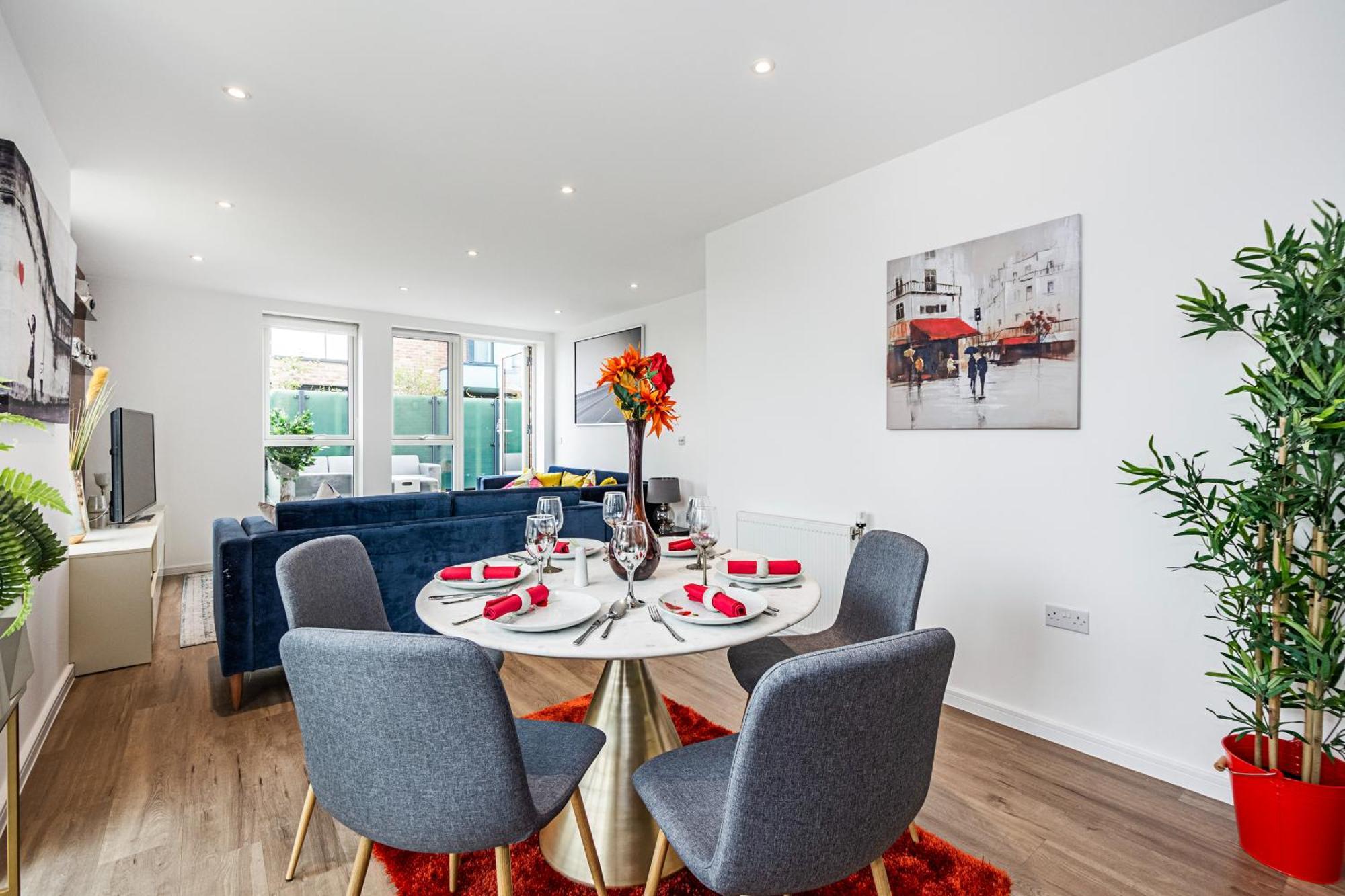 Chiswick Park 3 Bed 3 Bath West London - Parking Apartman Kültér fotó